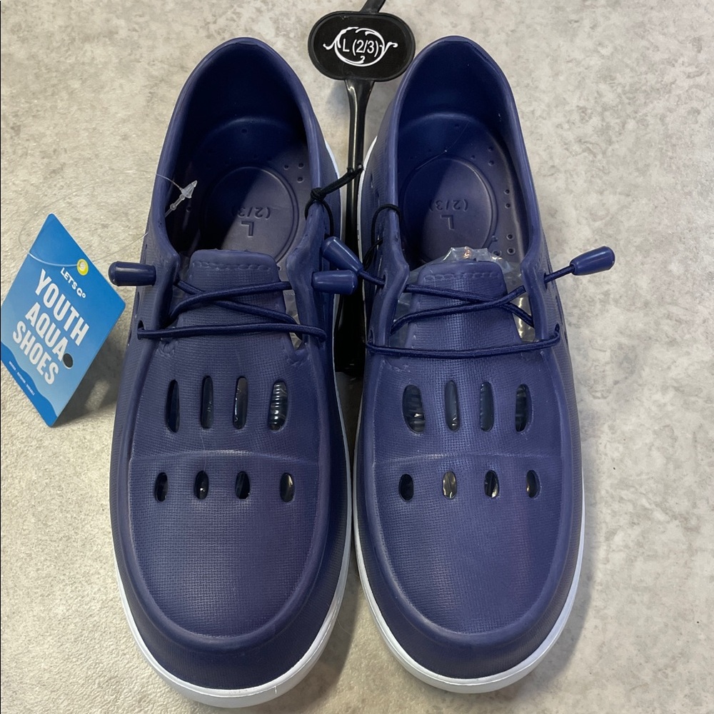 Youth Aqua Water Shoes Blue Slip On Beach Pool Swim Shoes Size 2/3